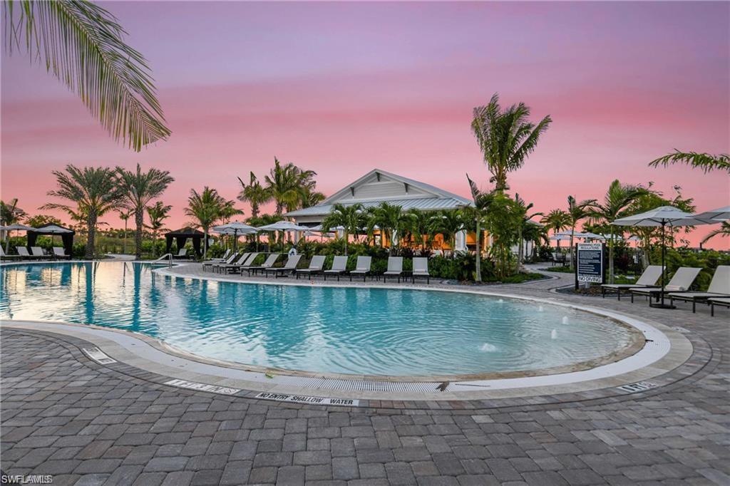 ESPLANADE LAKE CLUB - Residential