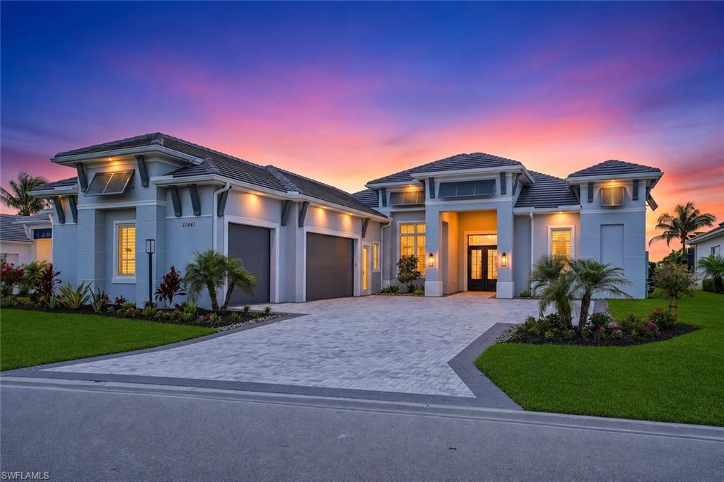 ESPLANADE LAKE CLUB - Residential