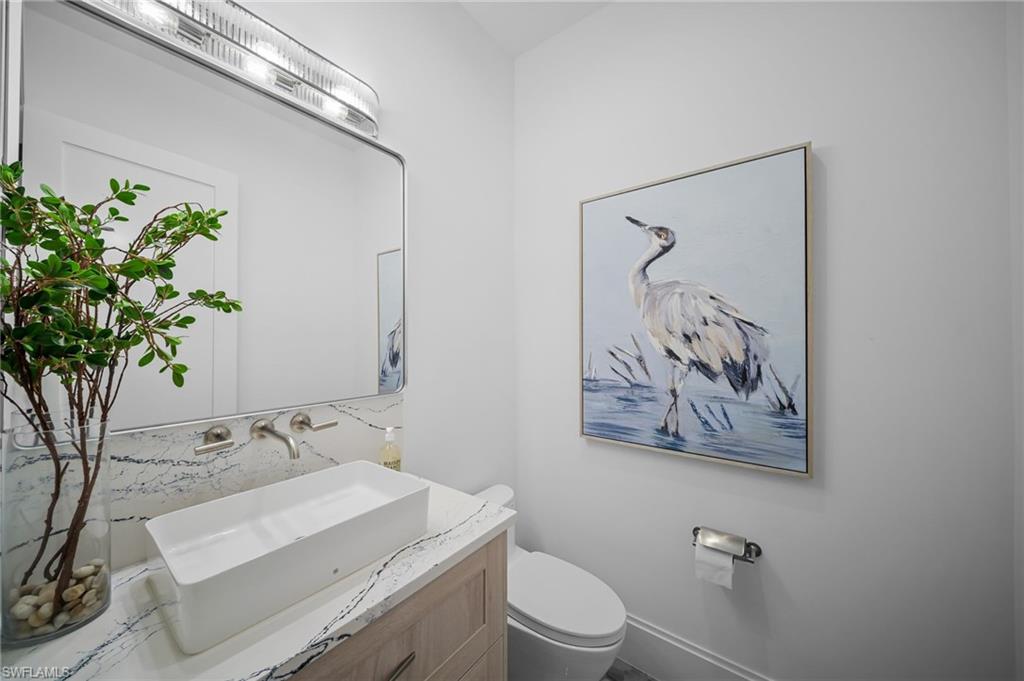 ESPLANADE LAKE CLUB - Residential