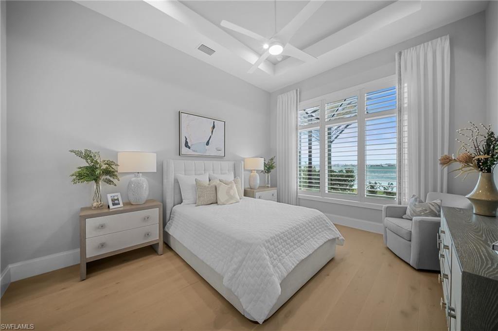 ESPLANADE LAKE CLUB - Residential