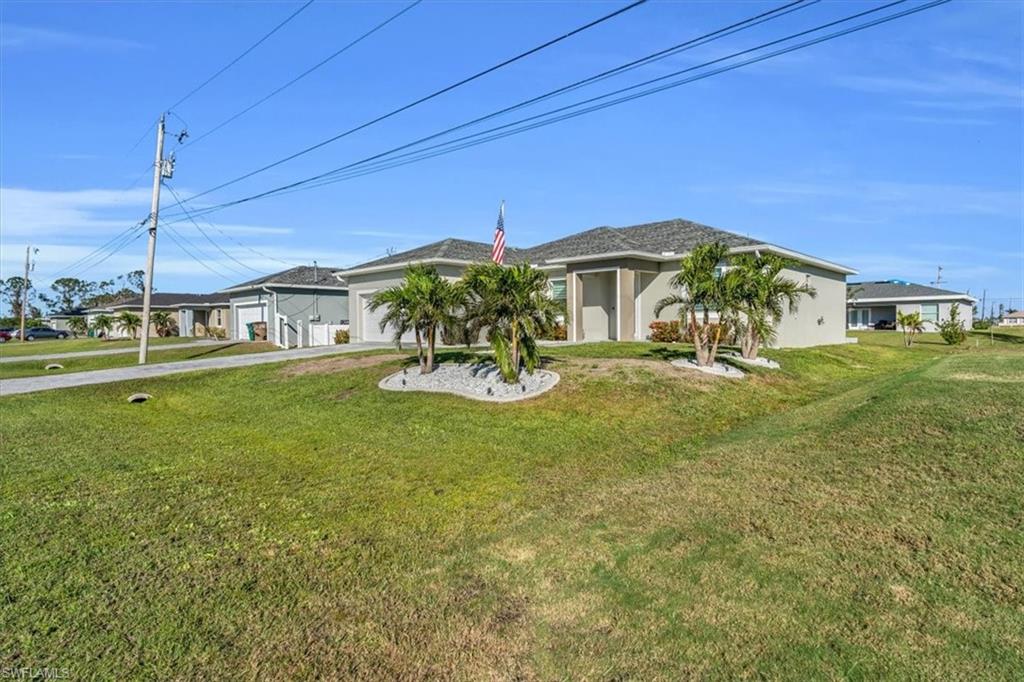 CAPE CORAL - Residential