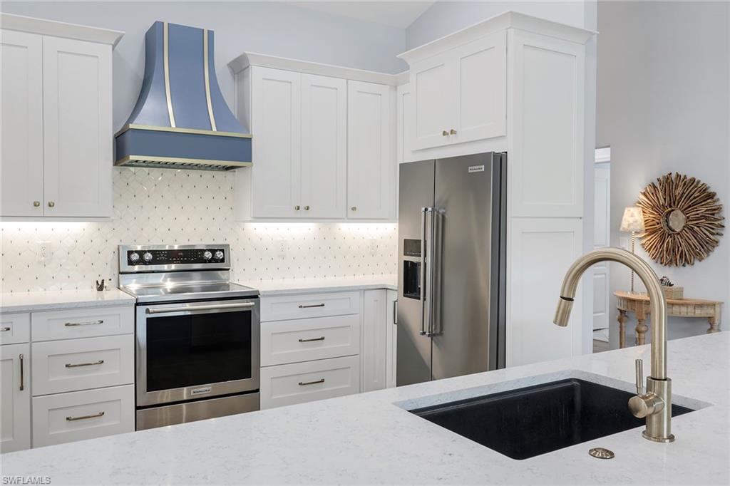 BAY CEDAR - Residential
