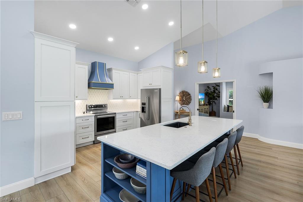 BAY CEDAR - Residential