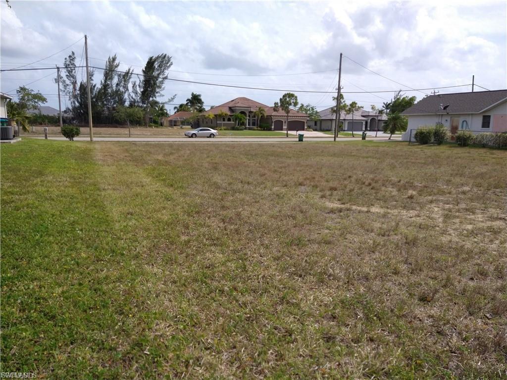 CAPE CORAL - Land