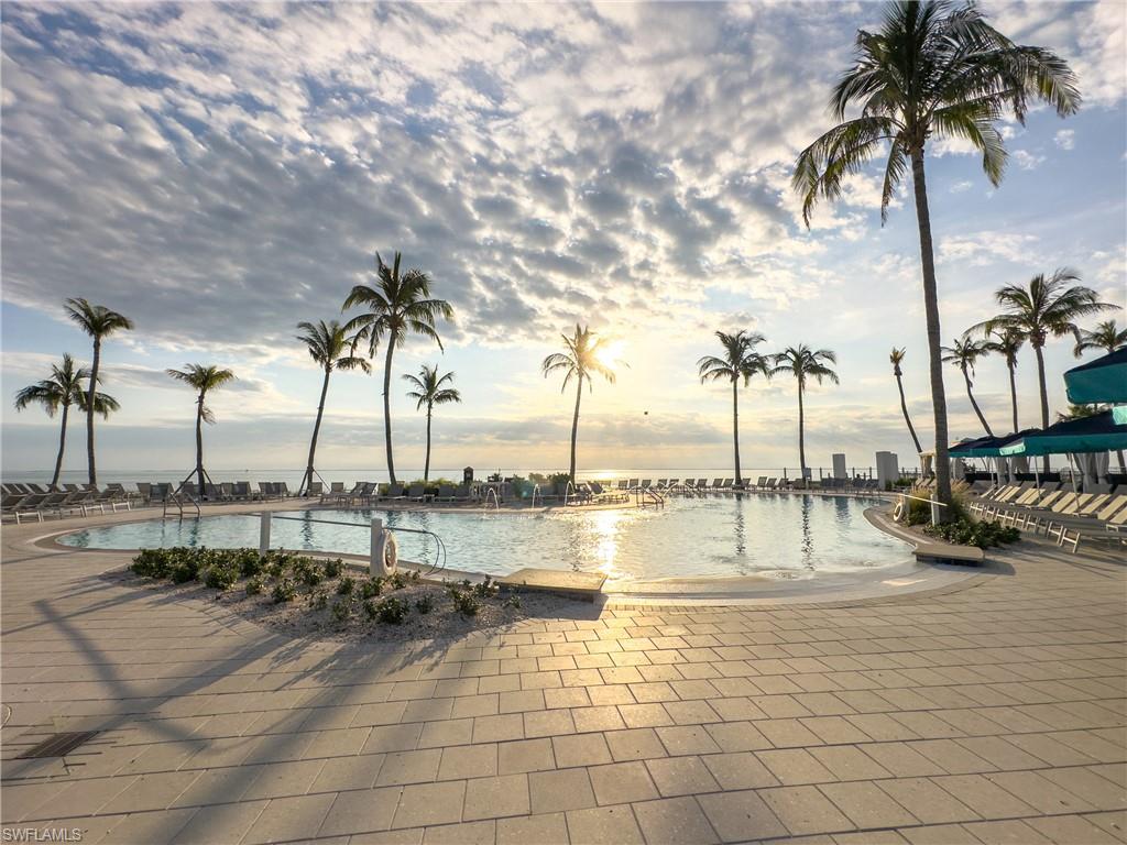 GULF BEACH VILLAS - Residential