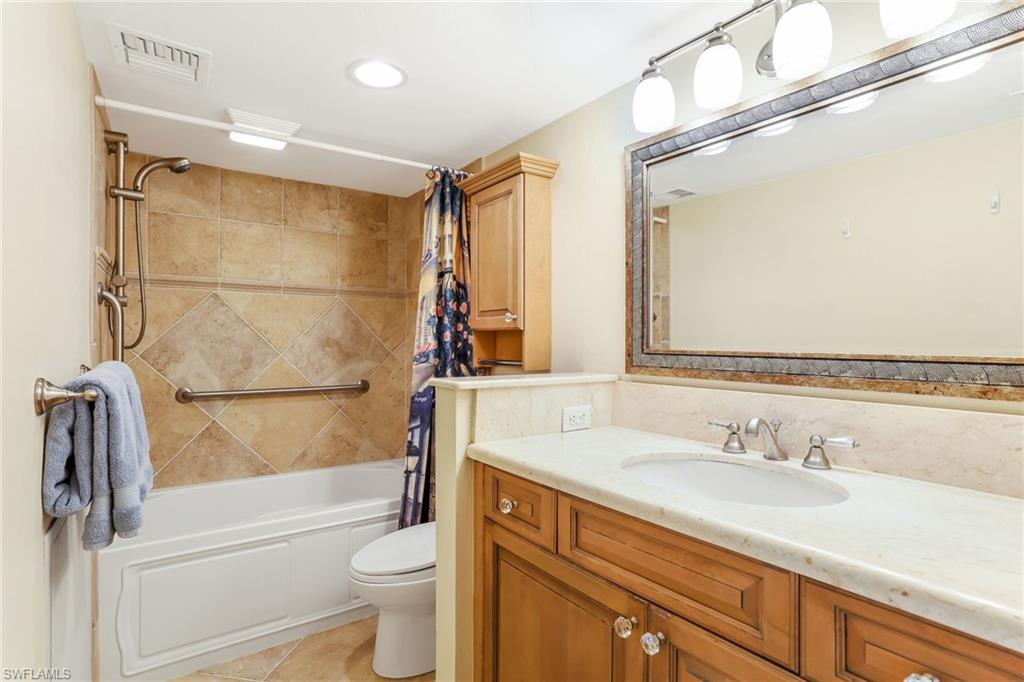 NAPLES CONTINENTAL - Residential