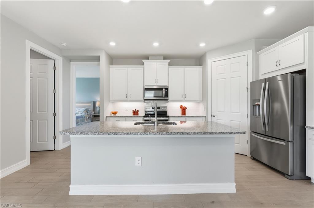 STONEWATER - Residential