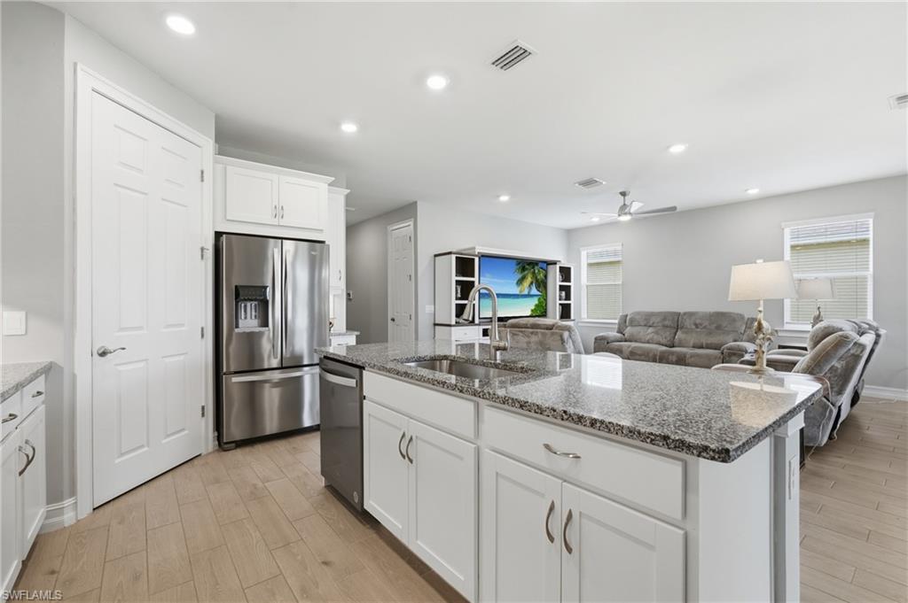 STONEWATER - Residential