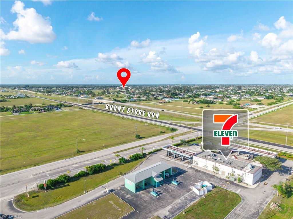 CAPE CORAL - Land