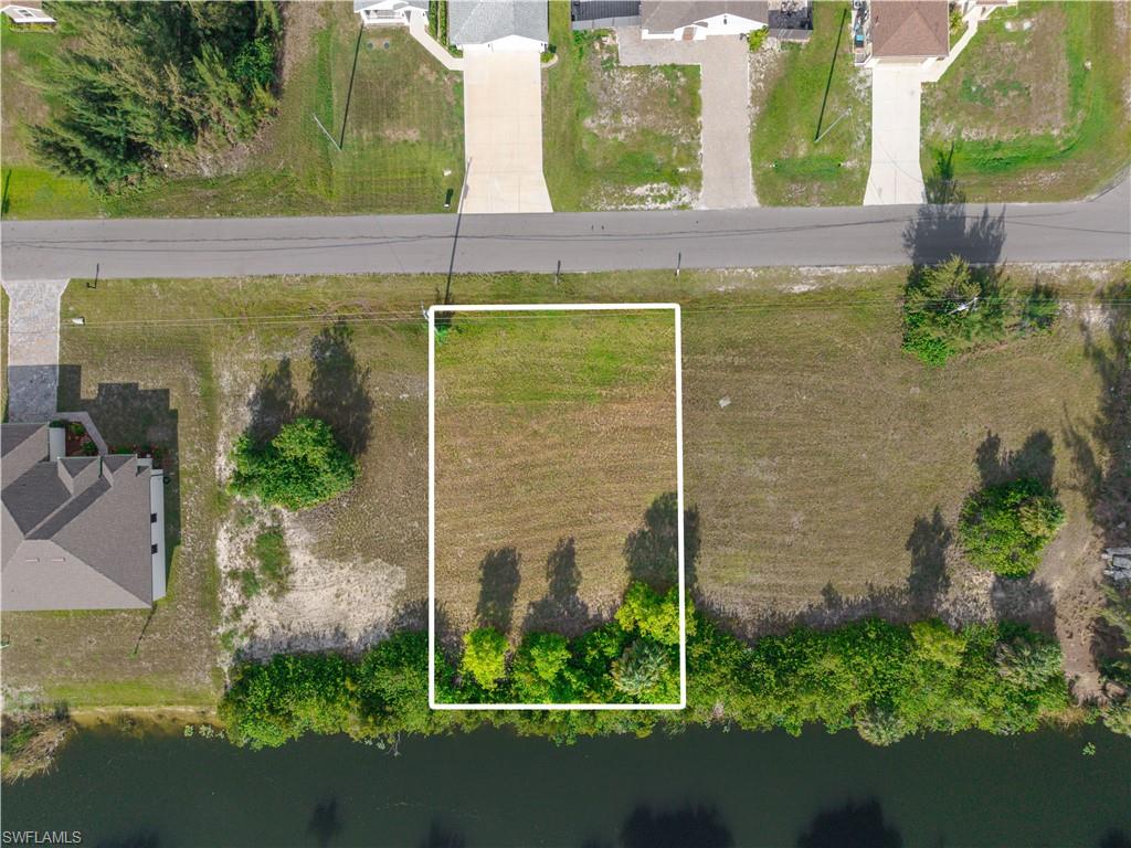CAPE CORAL - Land