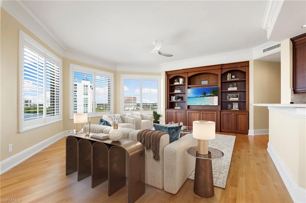 SEASONS AT NAPLES CAY - Residential