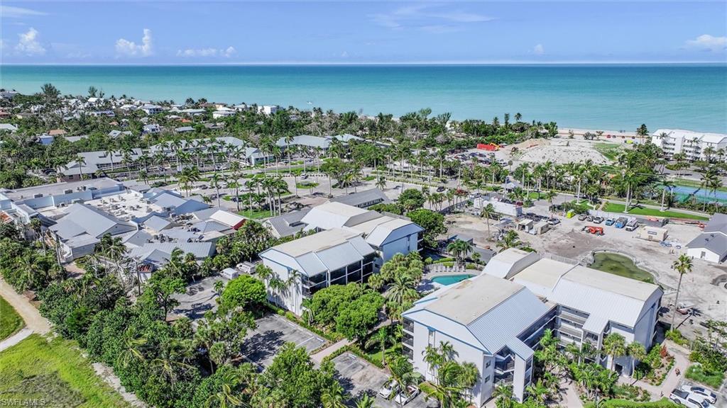 TENNIS VILLAS - Residential