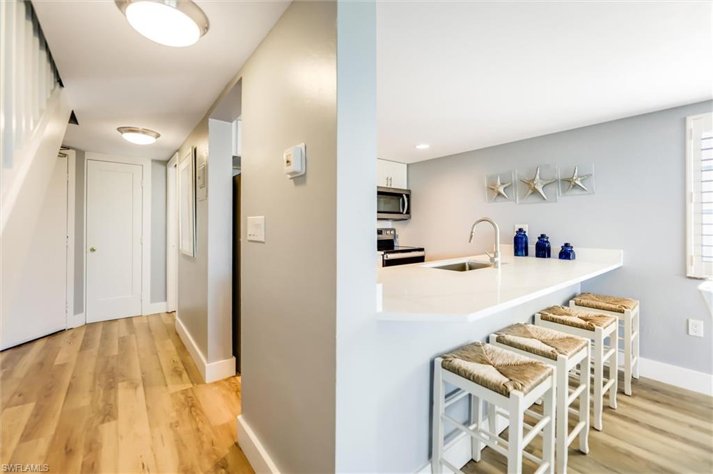 TENNIS VILLAS - Residential