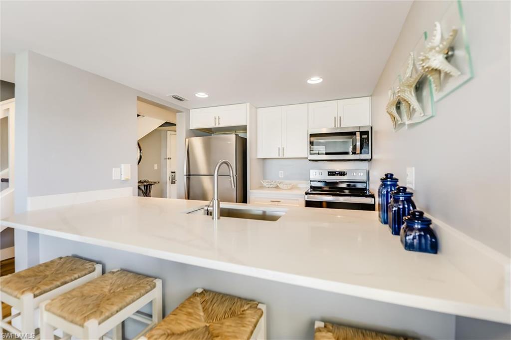 TENNIS VILLAS - Residential