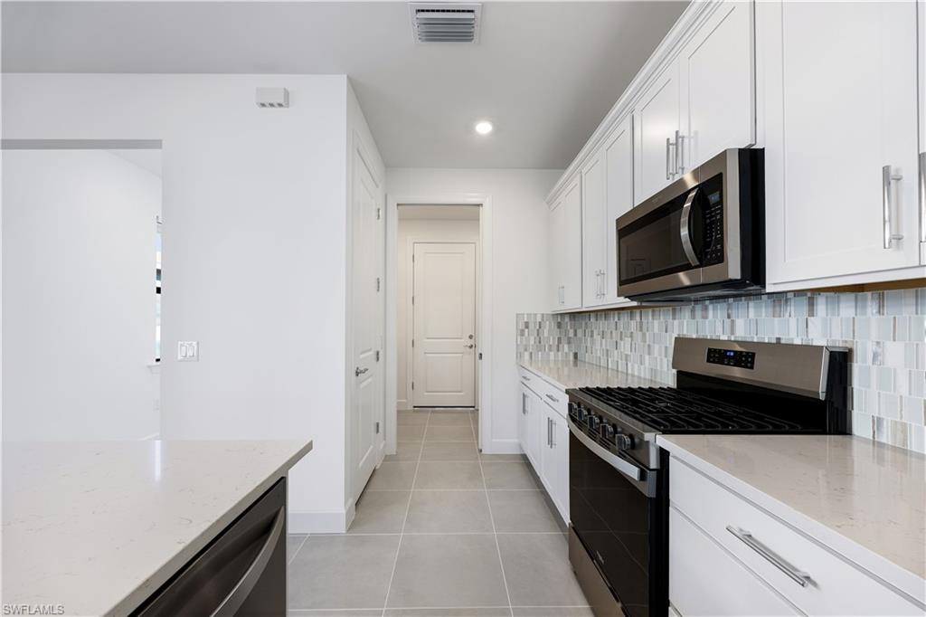 VERDANA VILLAGE - Residential Lease
