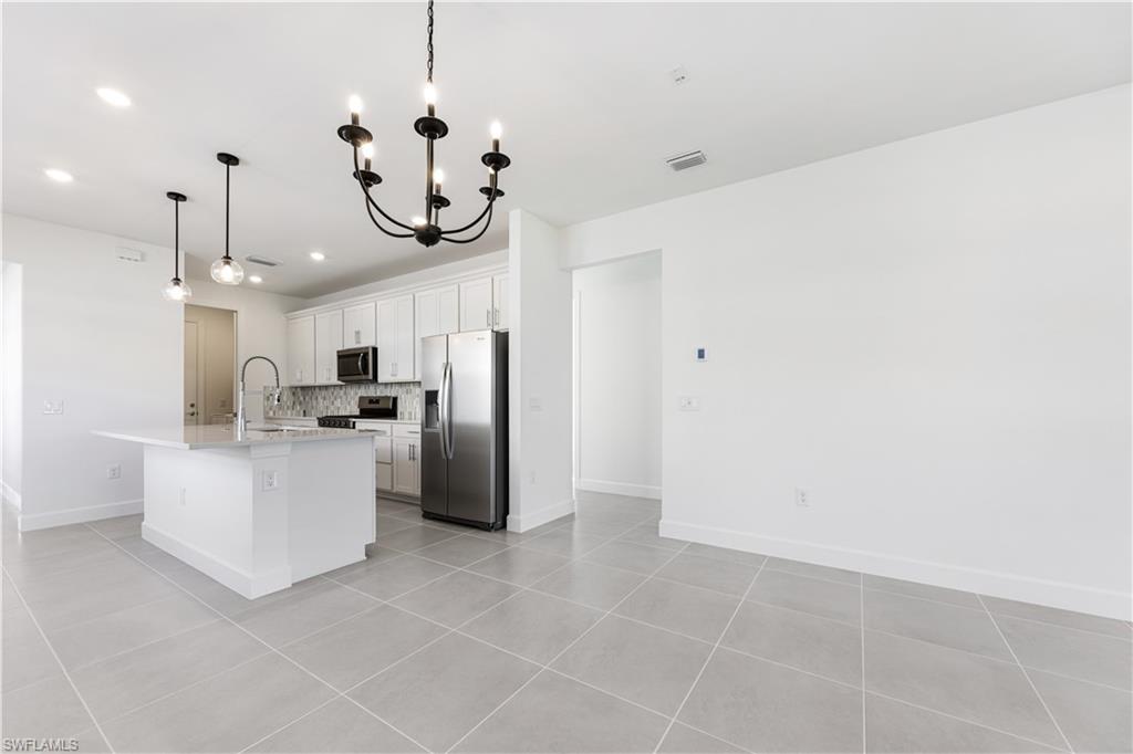 VERDANA VILLAGE - Residential Lease