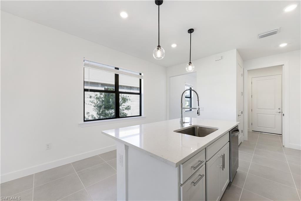 VERDANA VILLAGE - Residential Lease
