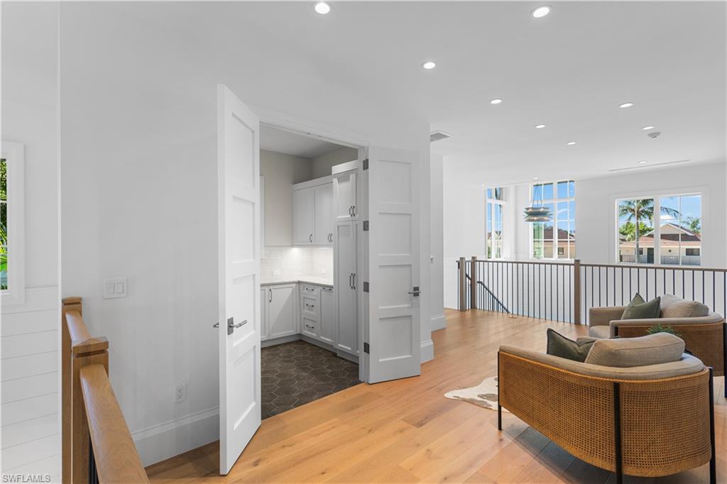 OLDE NAPLES - Residential
