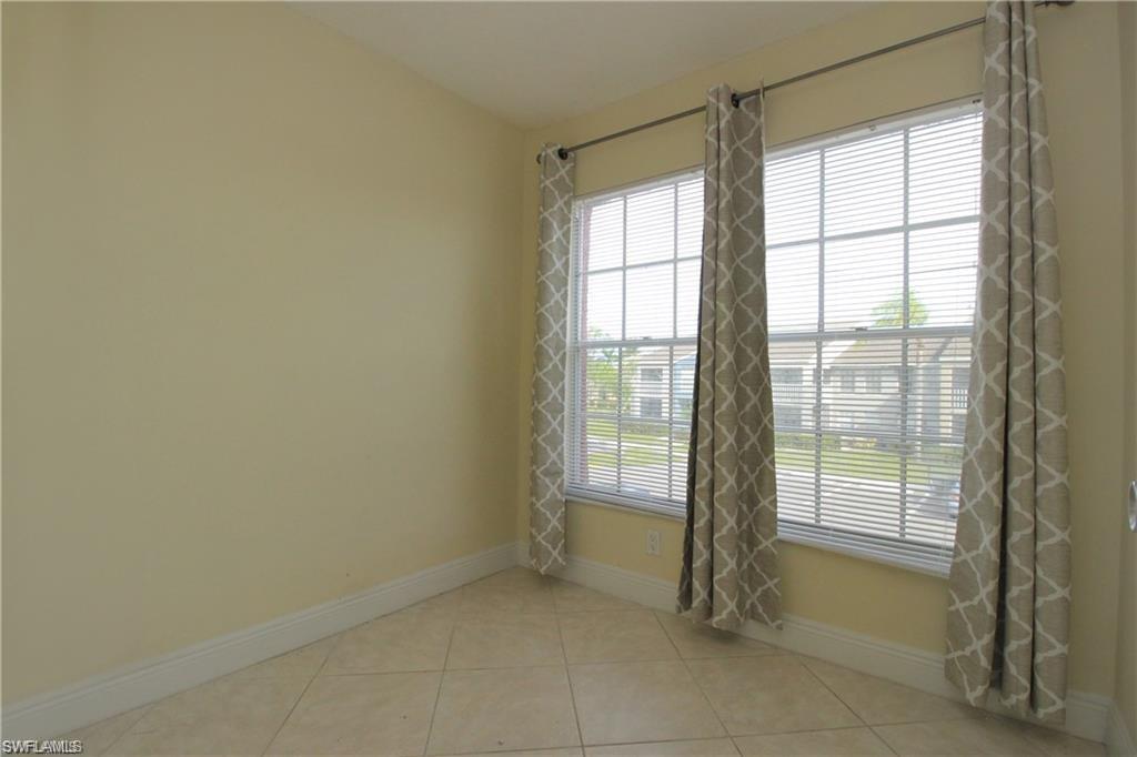 GRANADA LAKES - Residential Lease