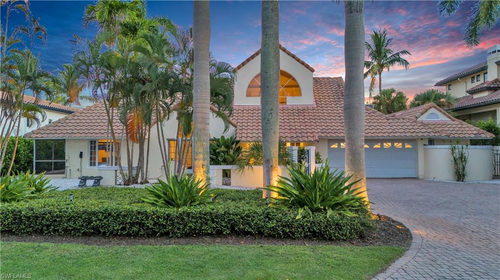 AQUALANE SHORES - Residential