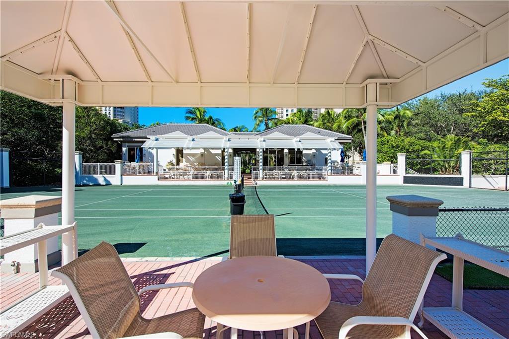 CARLYSLE AT BAY COLONY - Residential