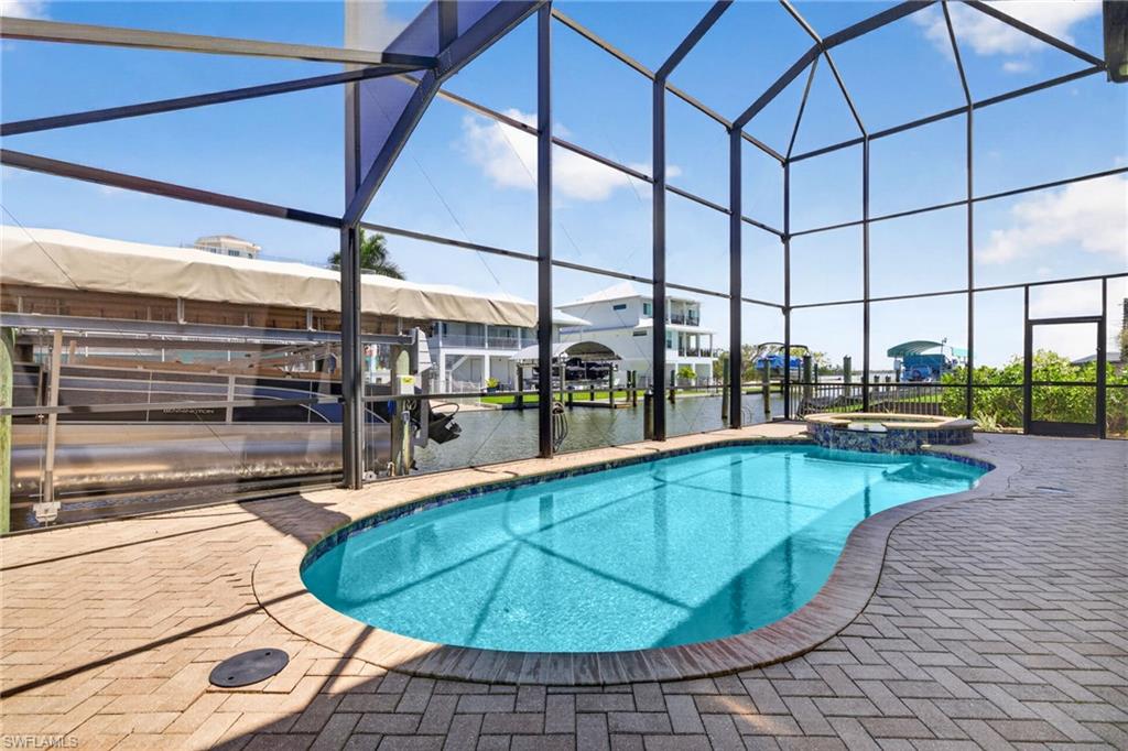 FLAMINGO PARK - Residential