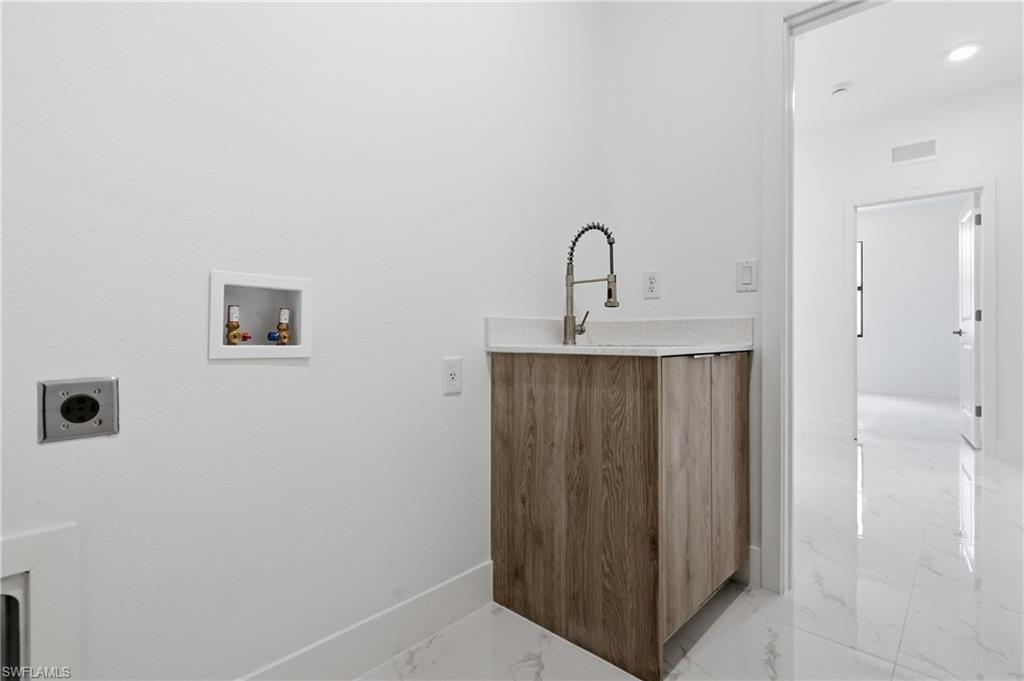 PORT LABELLE - Residential Lease