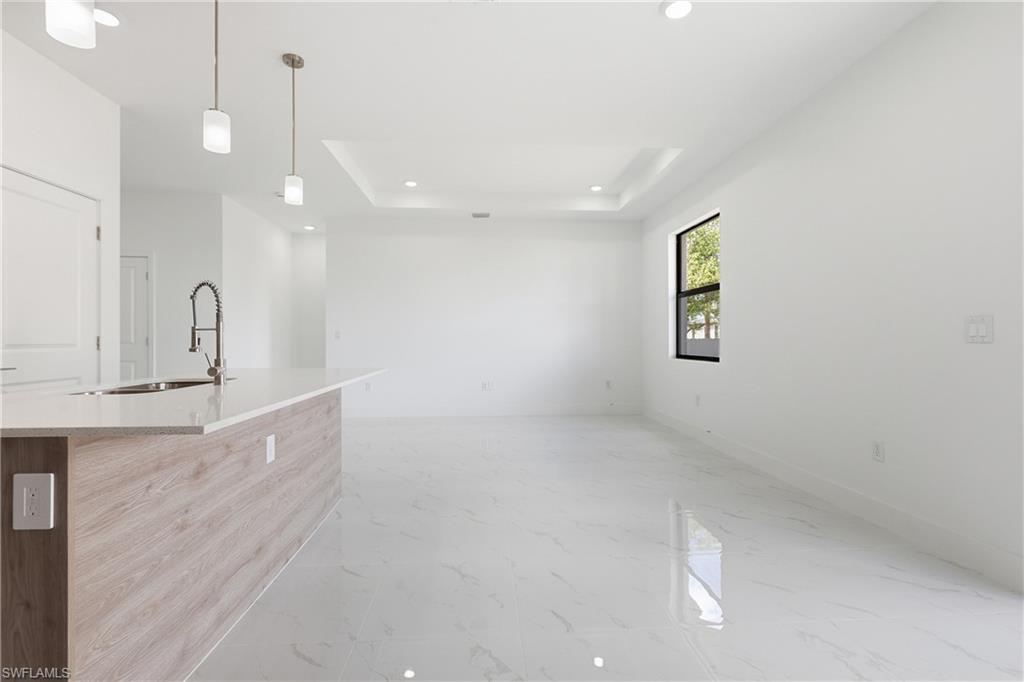 PORT LABELLE - Residential Lease