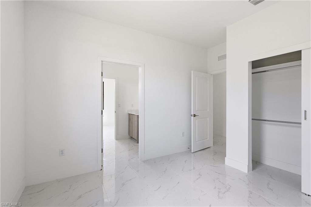PORT LABELLE - Residential Lease