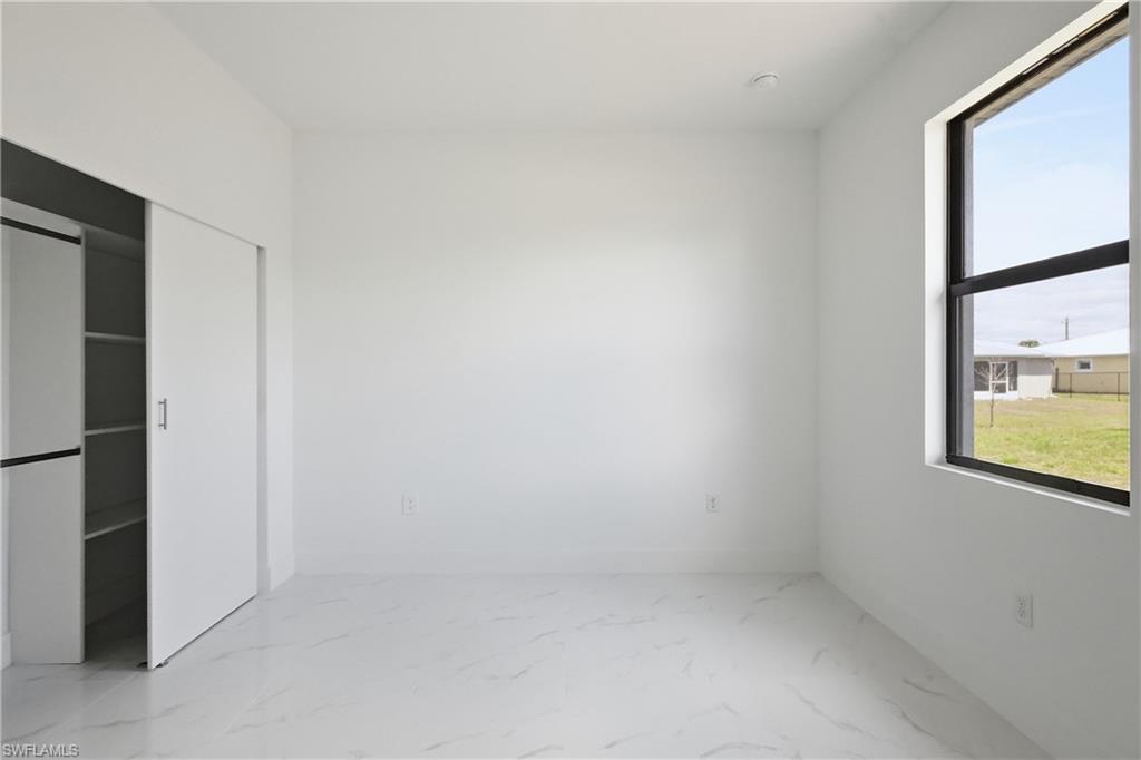 PORT LABELLE - Residential Lease