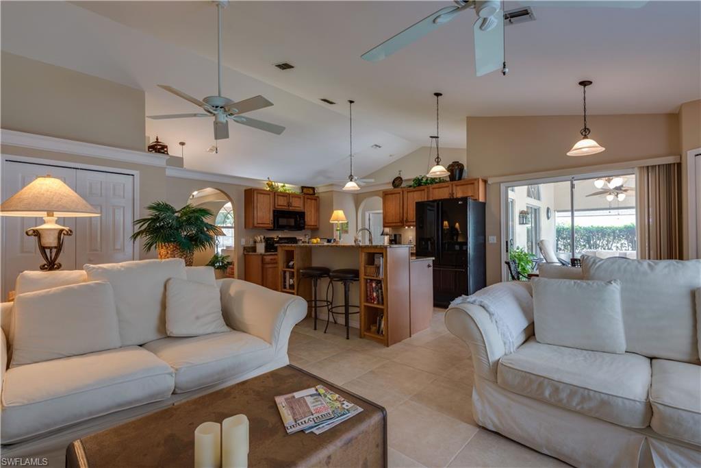 COUNTRY OAKS - Residential