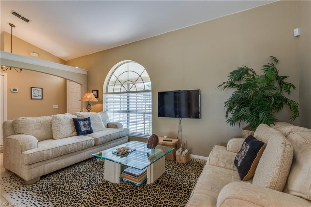 COUNTRY OAKS - Residential
