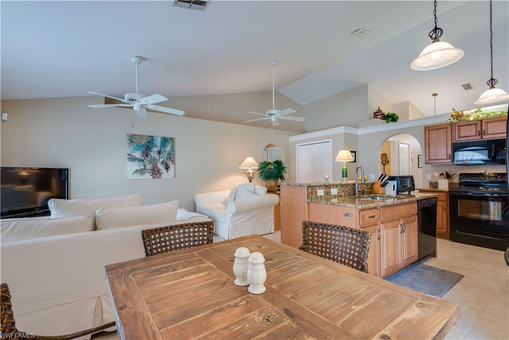 COUNTRY OAKS - Residential