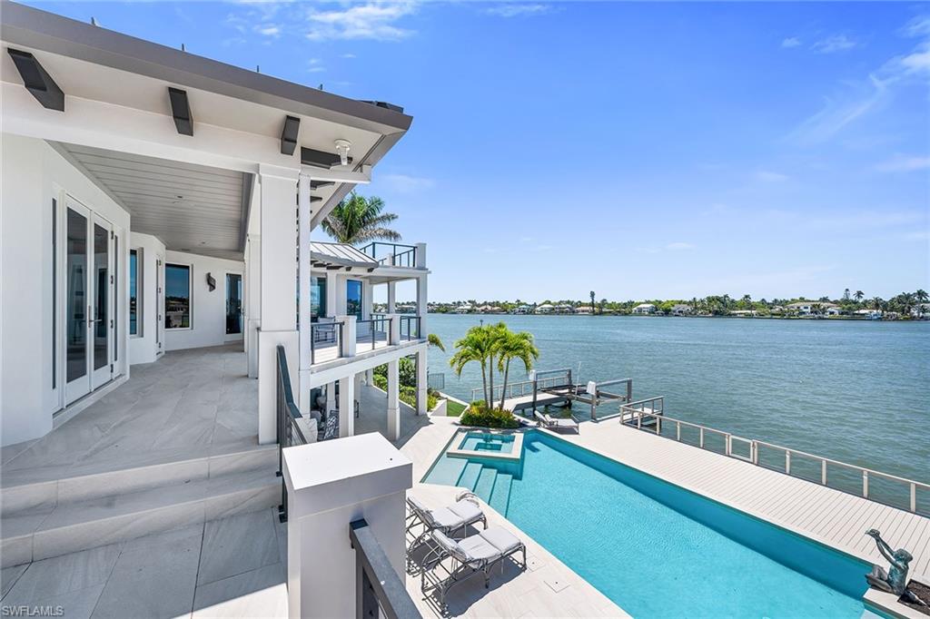 ROYAL HARBOR - Residential