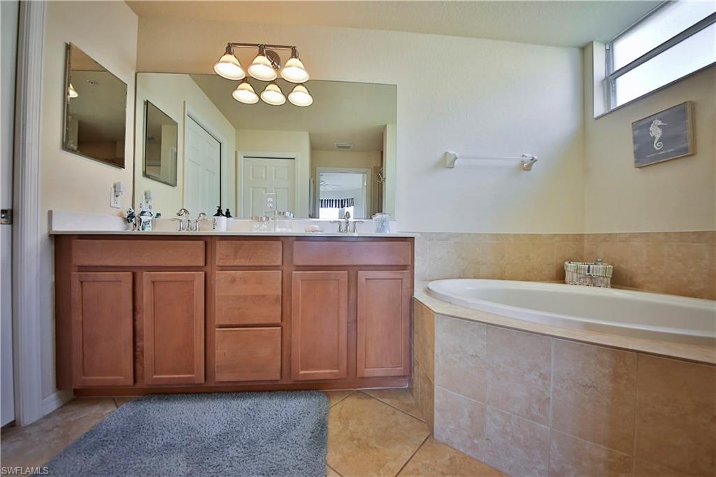 HERITAGE BAY - Residential