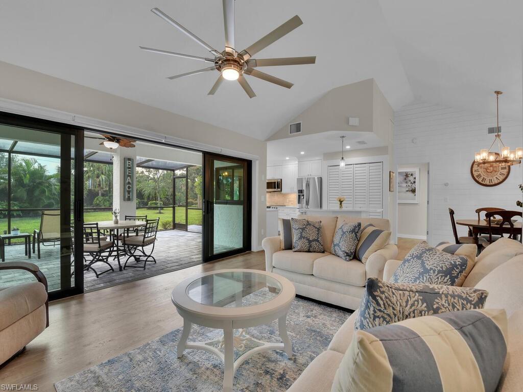 BEACHWALK HOMES - Residential