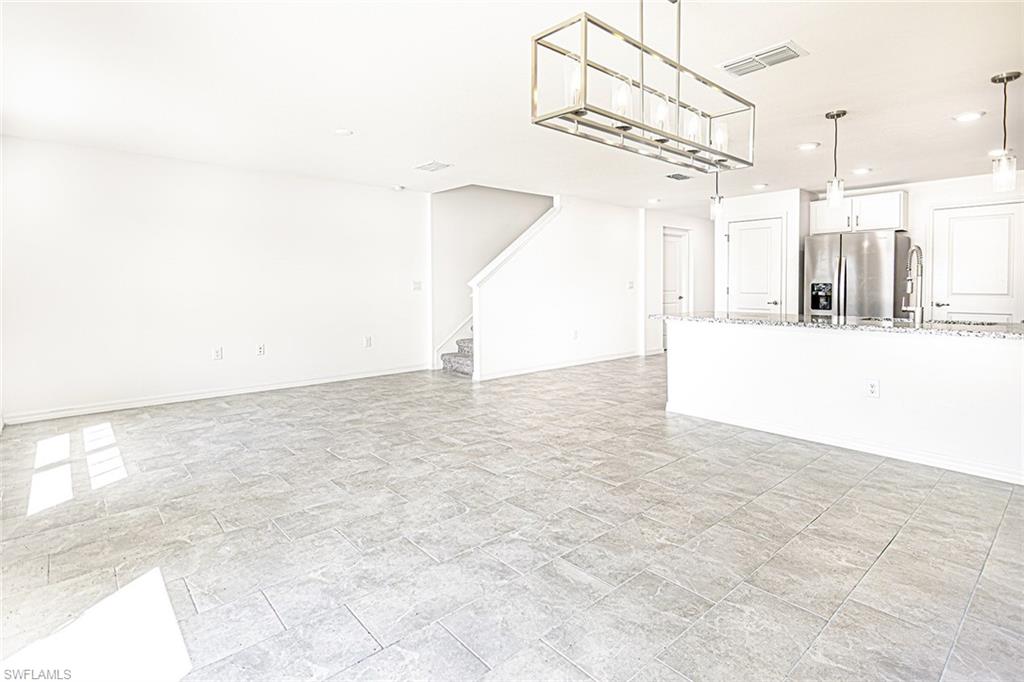 NORTH FORT MYERS - Residential Lease