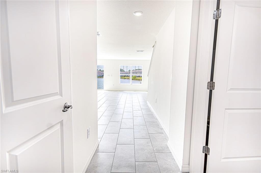 NORTH FORT MYERS - Residential Lease