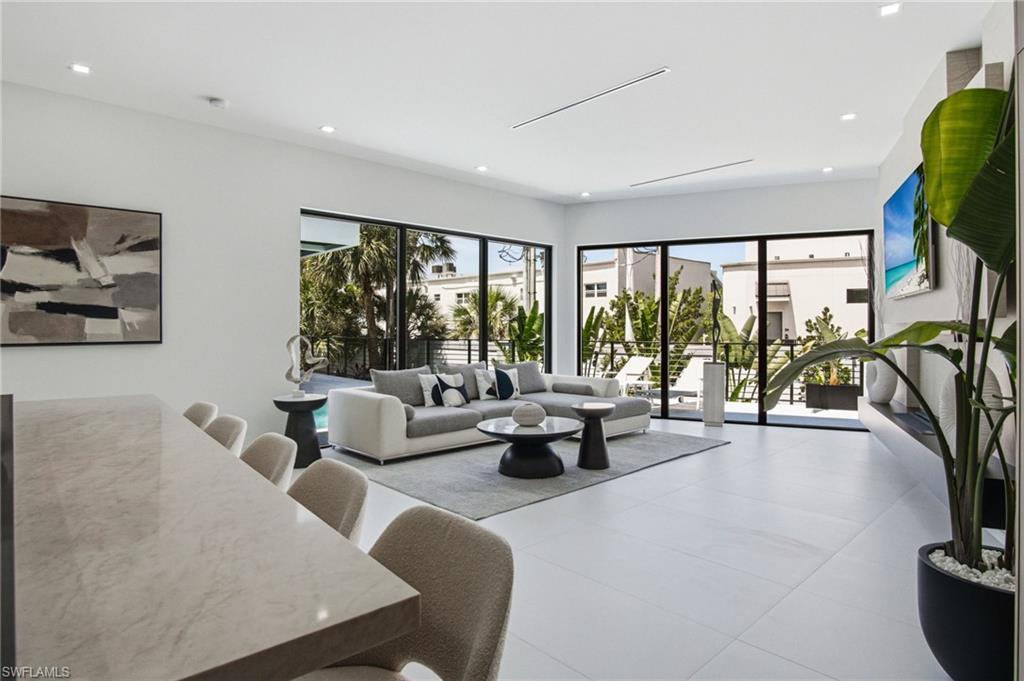 MARCO ISLAND - Residential