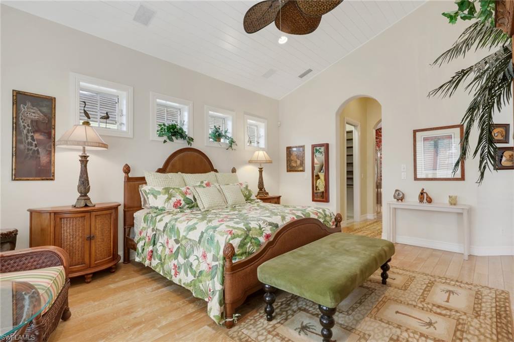 OYSTER BAY - Residential