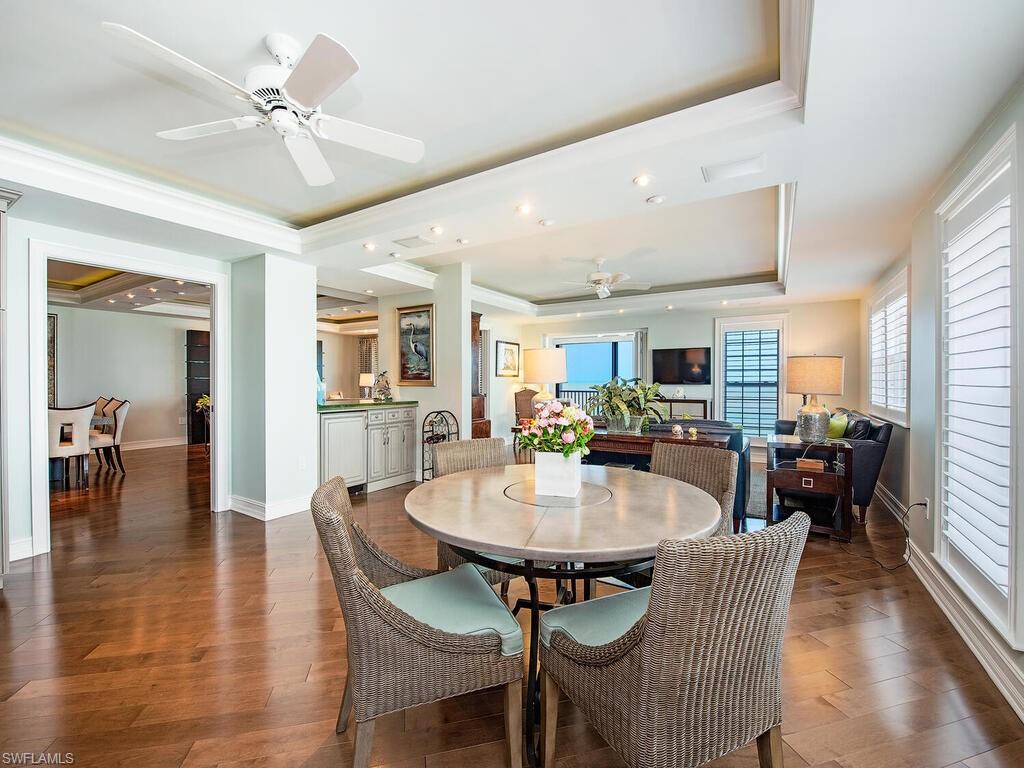WHITEHALL - Residential