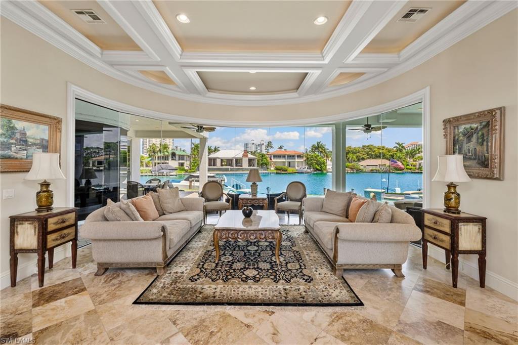 PARK SHORE - Residential