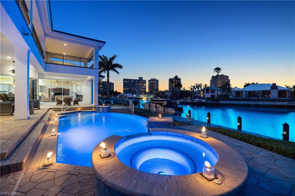 PARK SHORE - Residential