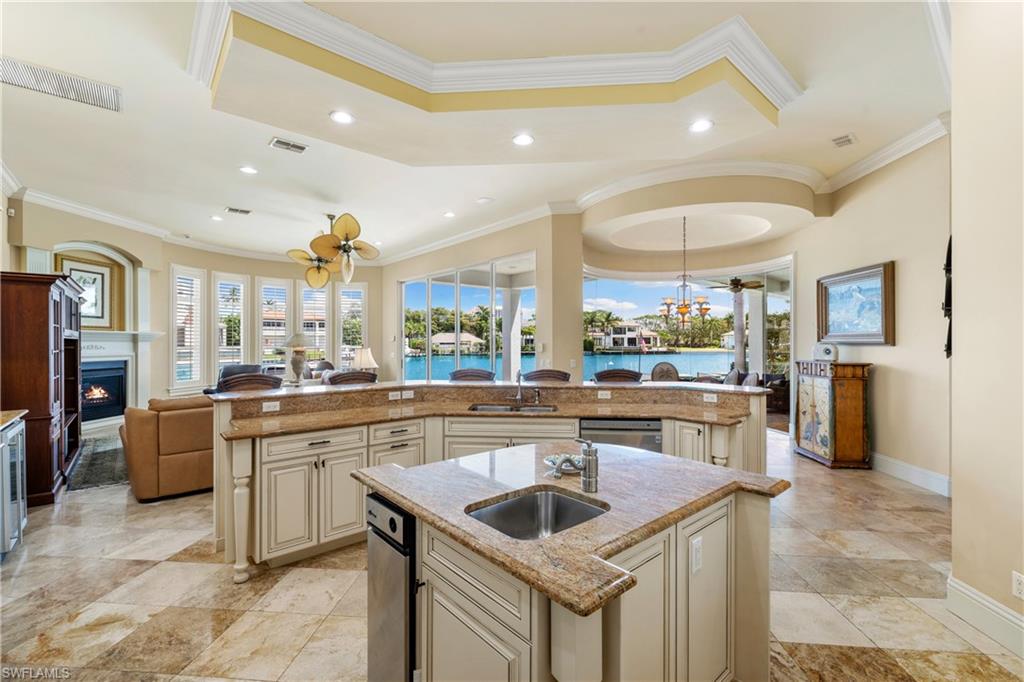 PARK SHORE - Residential