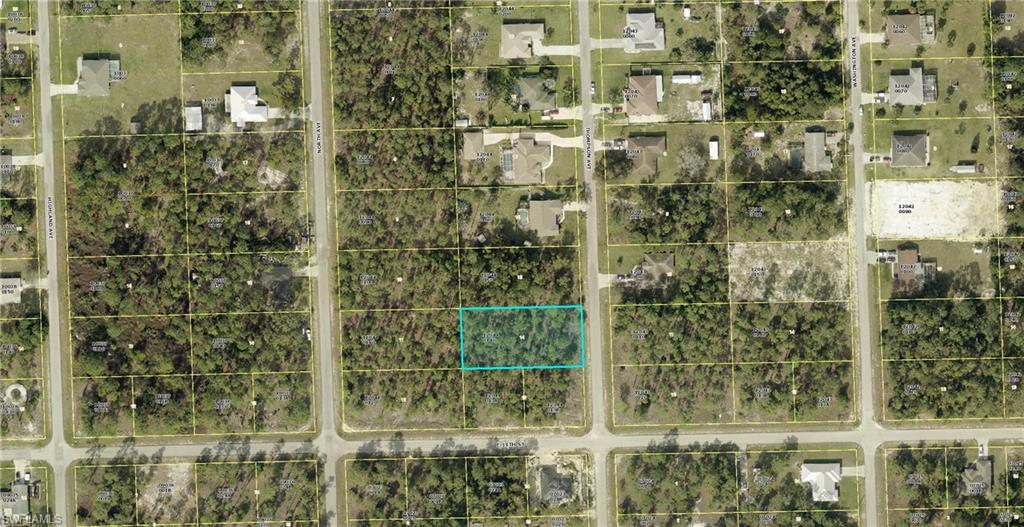 LEHIGH ACRES - Land