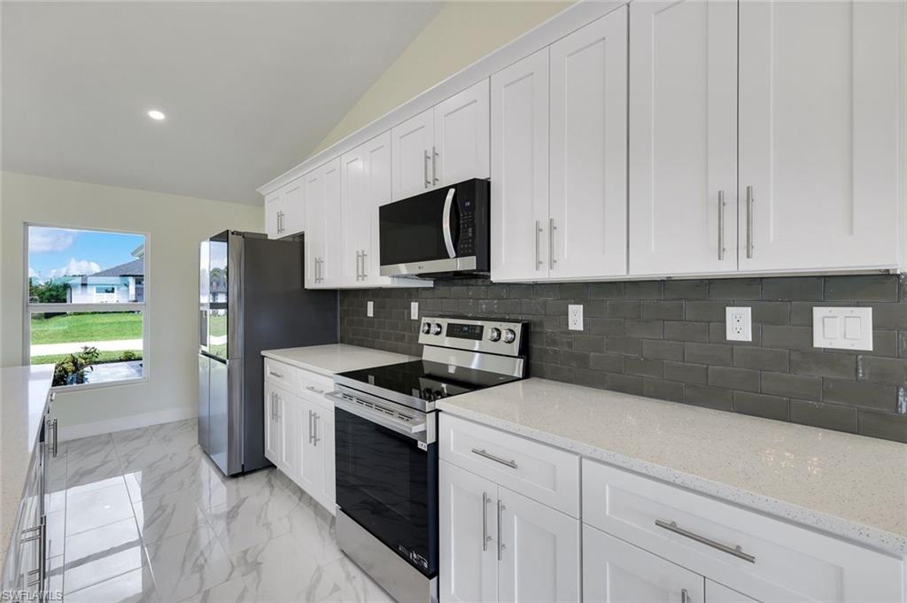 CAPE CORAL - Residential
