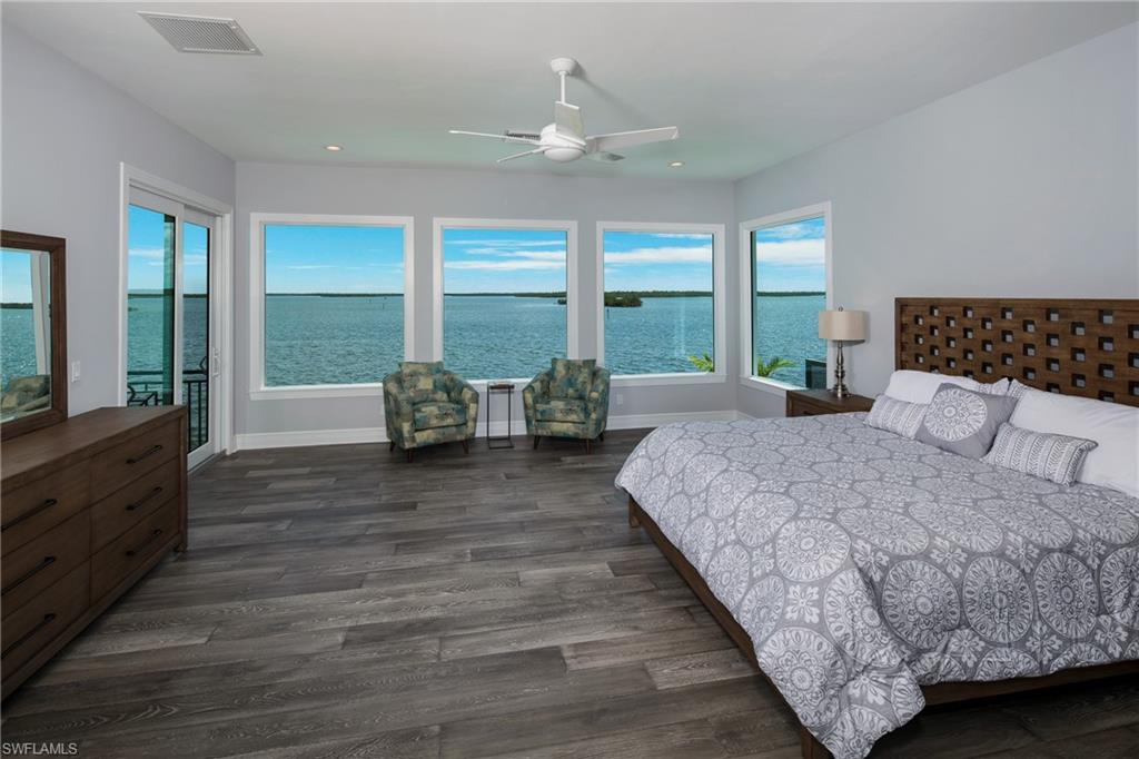 MARCO BEACH - Residential