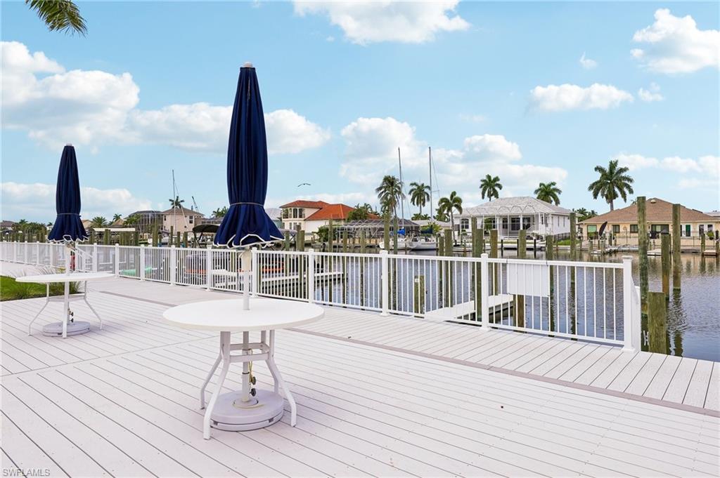 BOARDWALK CAPER - Residential