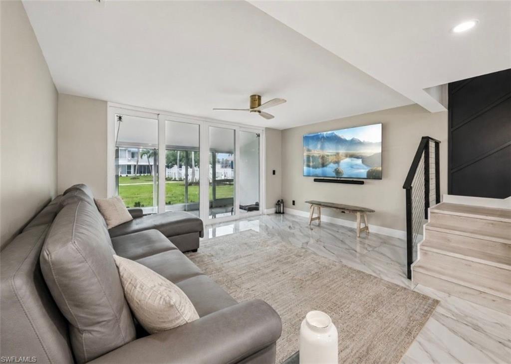BOARDWALK CAPER - Residential