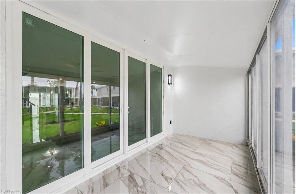 BOARDWALK CAPER - Residential
